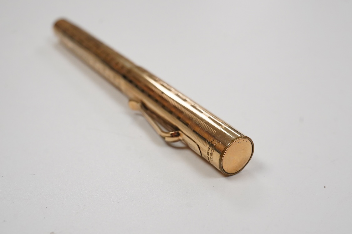 Wahl Eversharp gold filled 'Greek key' design lever fill fountain pen - large size